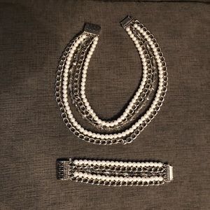 Premier Design pearl/chain necklace/bracelet set.